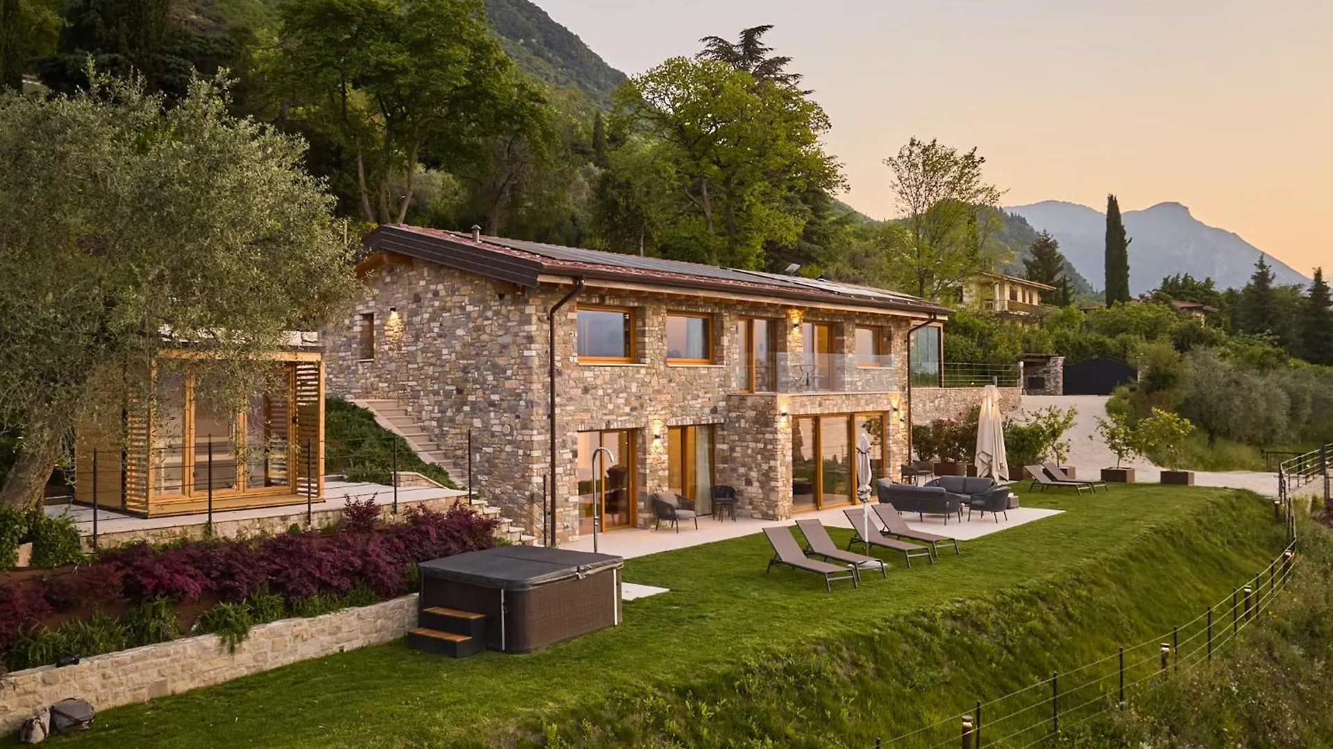 Colago Private Villas Lake Garda Toscolano Maderno