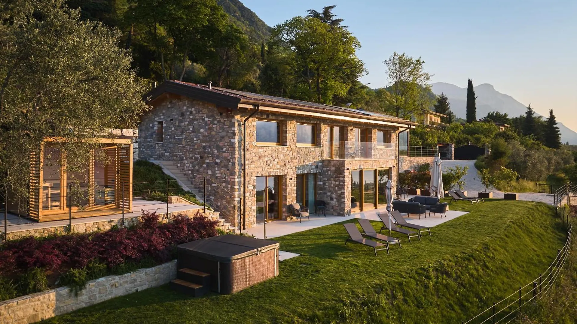 Colago Private Villas Lake Garda Toscolano Maderno 0*,  Italien