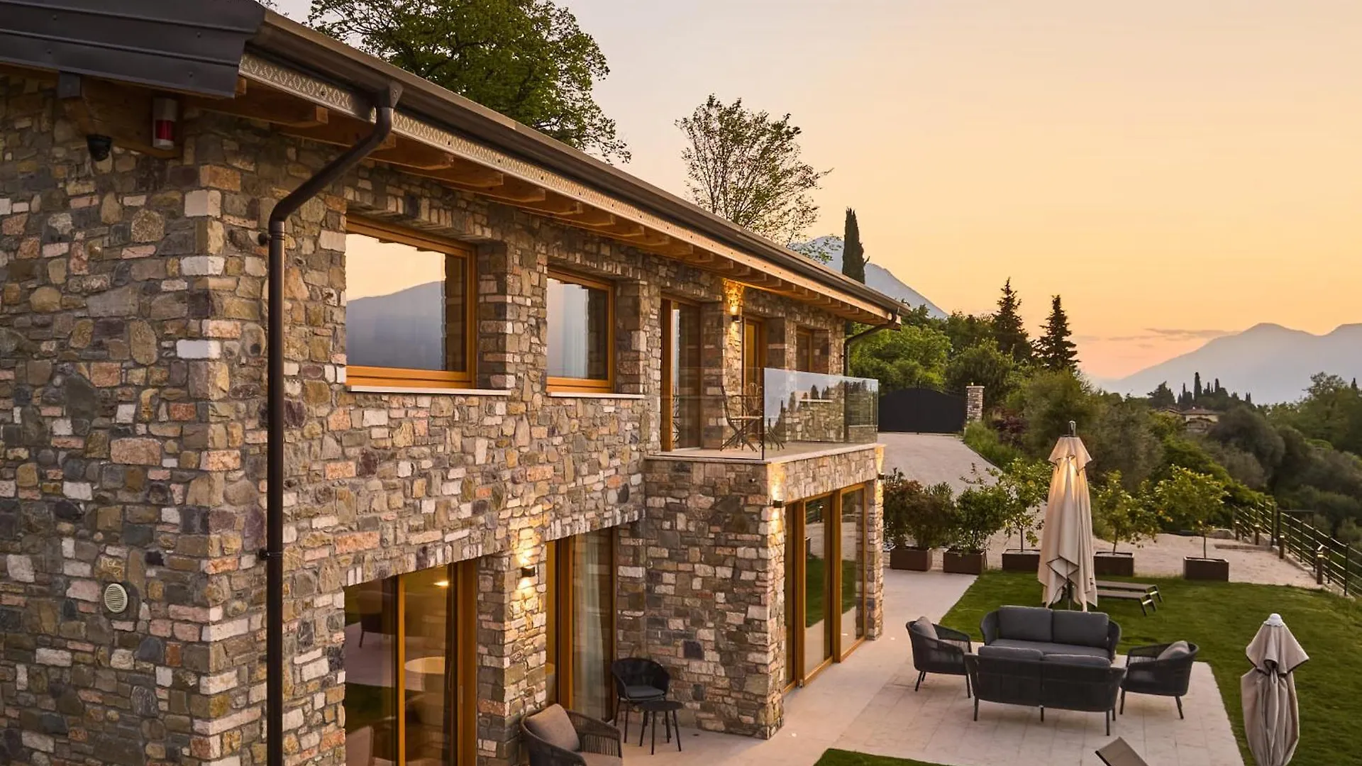 Colago Private Villas Lake Garda Toscolano Maderno Italien