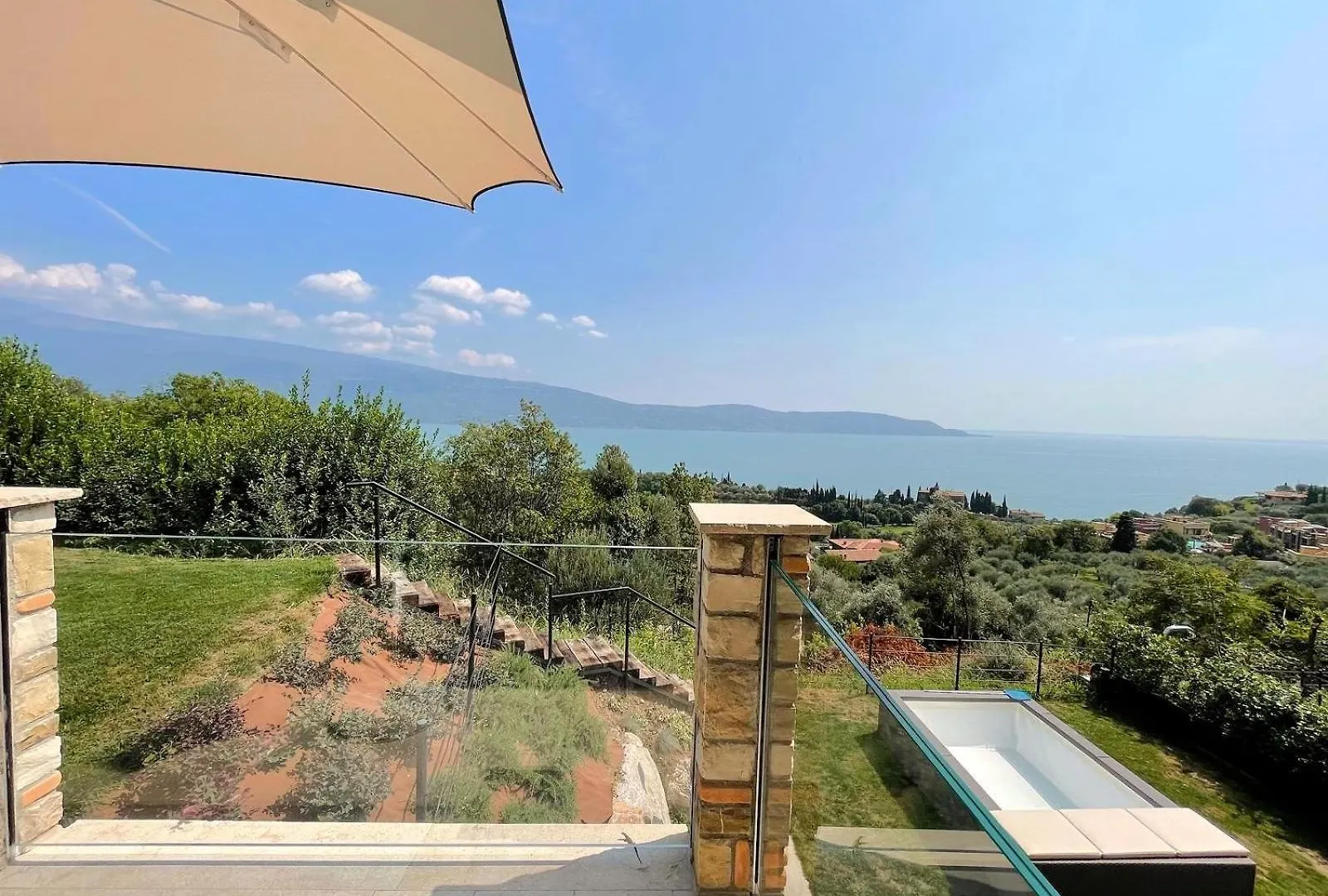 Colago Private Villas Lake Garda トスコラーノ・マデルノ イタリア